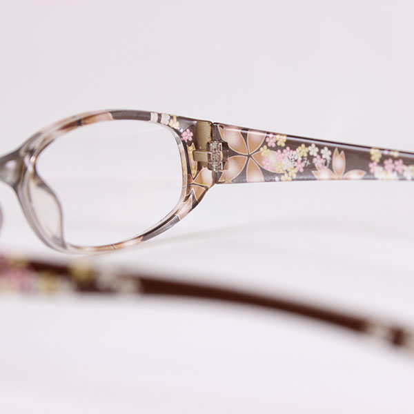 glass_1643_brown