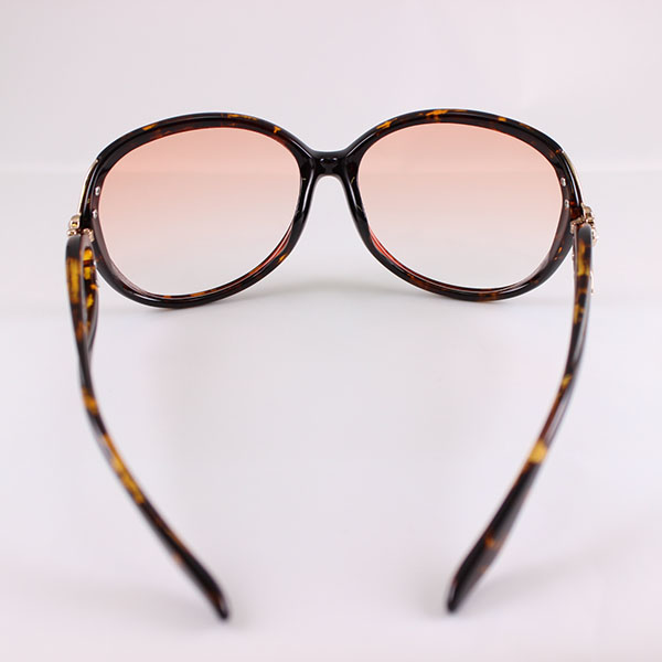 glass_J2312_brown