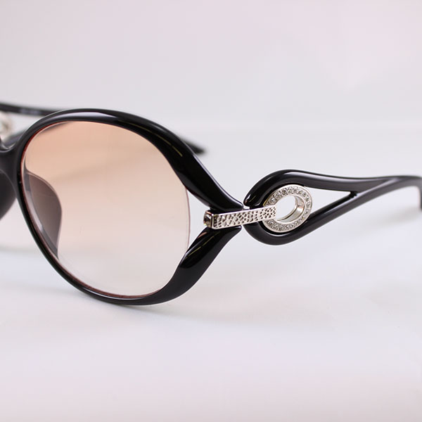 glass_S2015_black