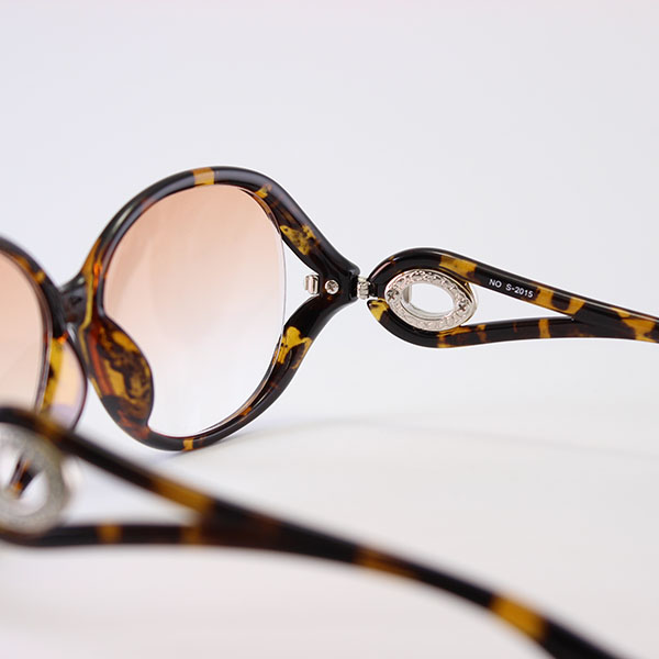 glass_S2015_brown